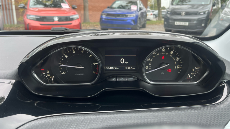 Peugeot 2008 1.2 PureTech Allure Premium 5dr [Start Stop] Petrol Estate